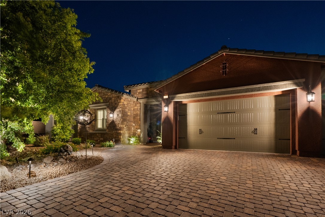 6198 Serenity Cliffs Street