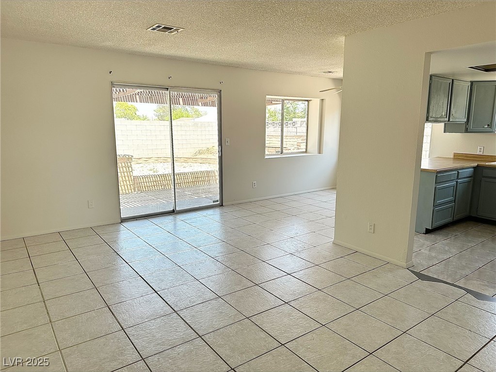 Henderson, Nevada 89011, United States, 3 Bedrooms Bedrooms, ,2 BathroomsBathrooms,Residential,Active,122896