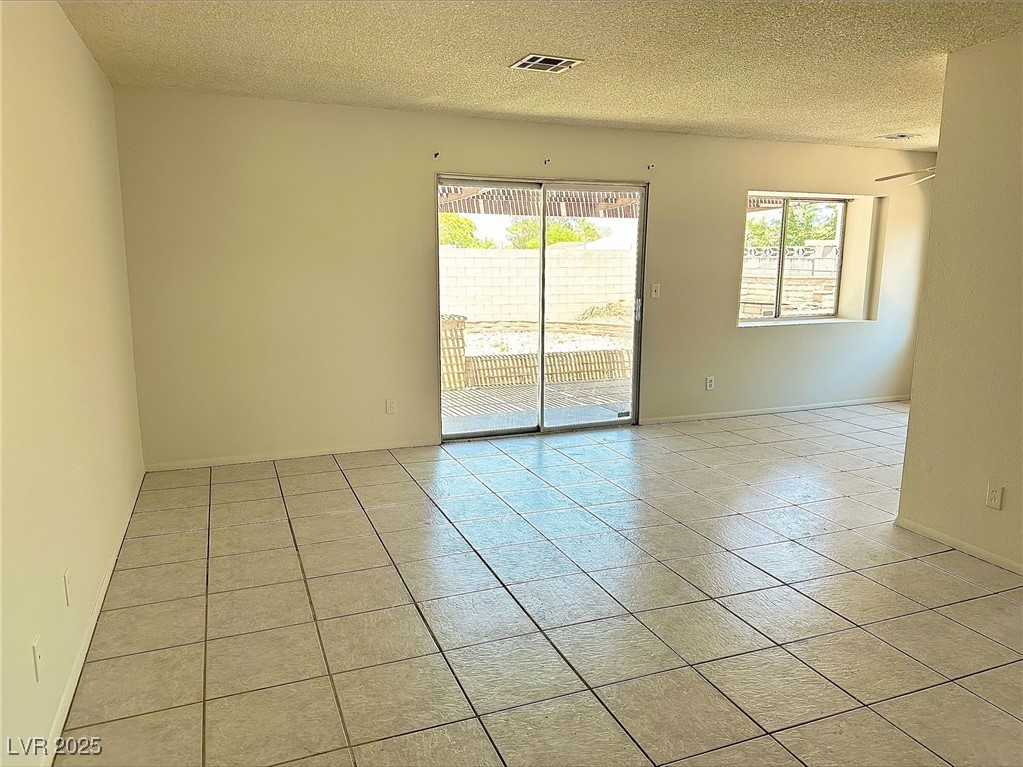 Henderson, Nevada 89011, United States, 3 Bedrooms Bedrooms, ,2 BathroomsBathrooms,Residential,Active,122896