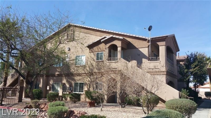 Photo of 5750 E Hacienda Avenue #202, Las Vegas, NV 89122 (MLS # 2827831)