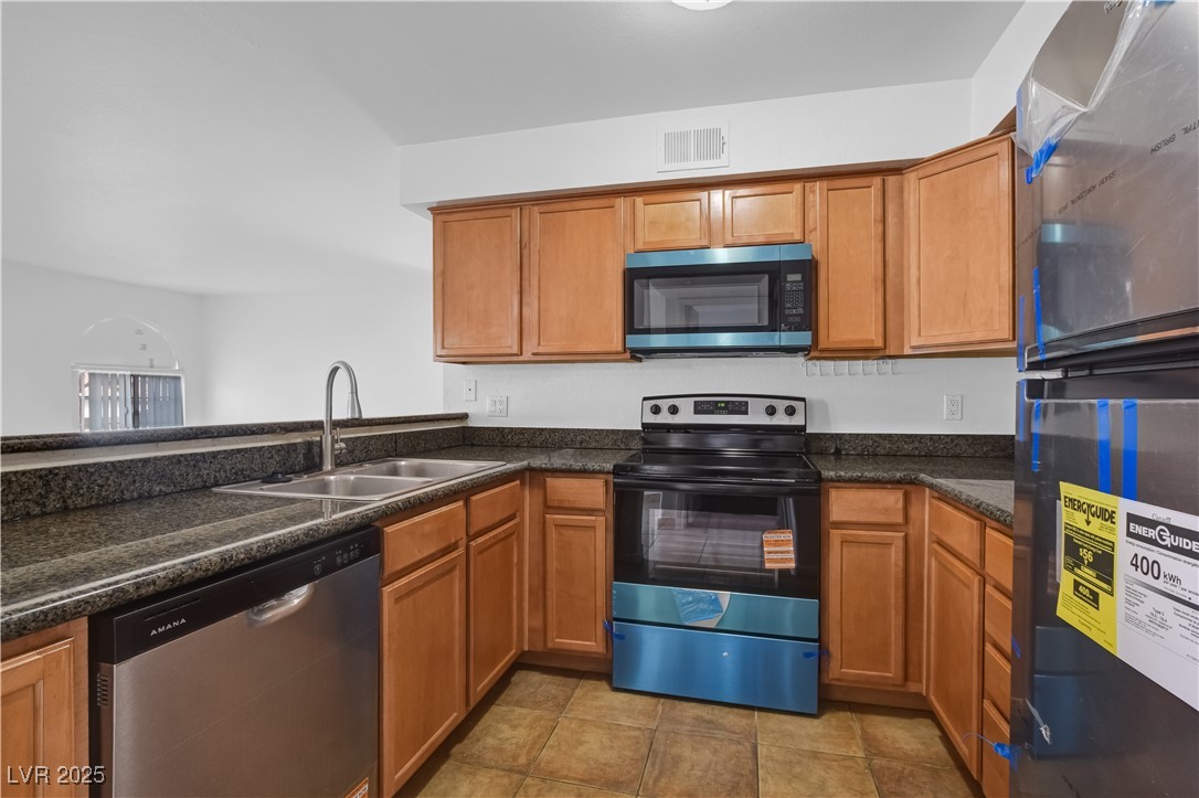 9325 W DESERT INN Road 177