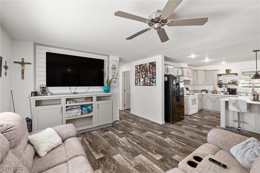 2530 W Sunset Street, Pahrump, Nevada image 5
