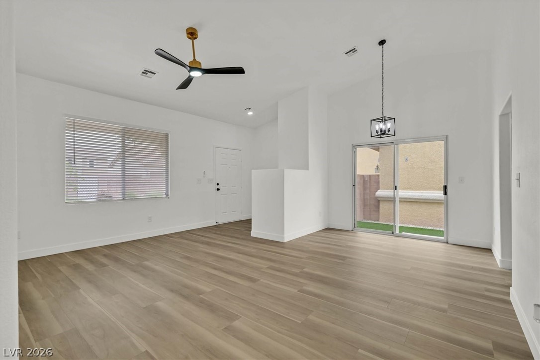 1480 Summer Glow Avenue