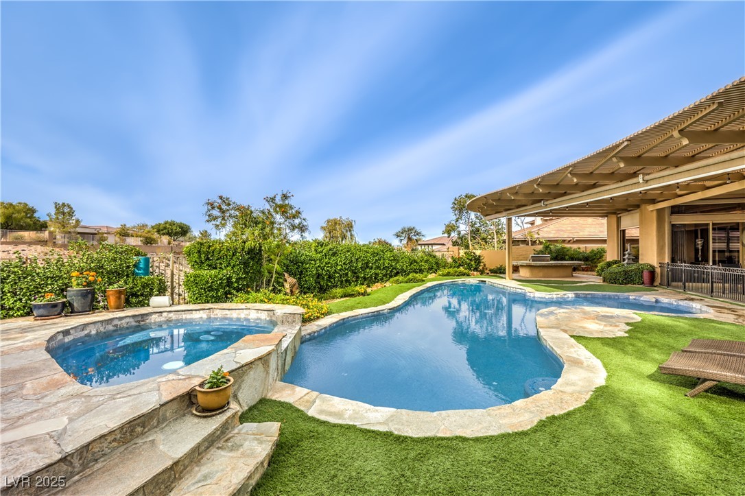 33 Plum Hollow Drive