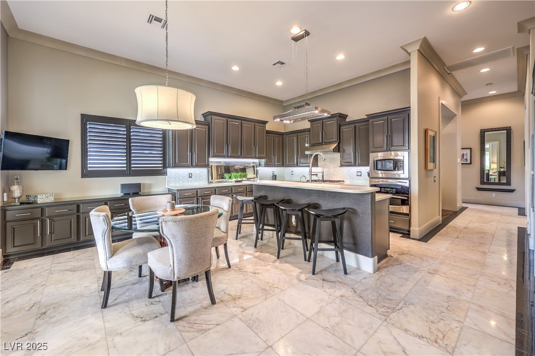 33 Plum Hollow Drive