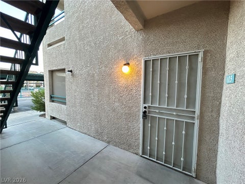 Apartment For Rent - 5111 Lindell Road #103<br/> Las Vegas, NV 89118