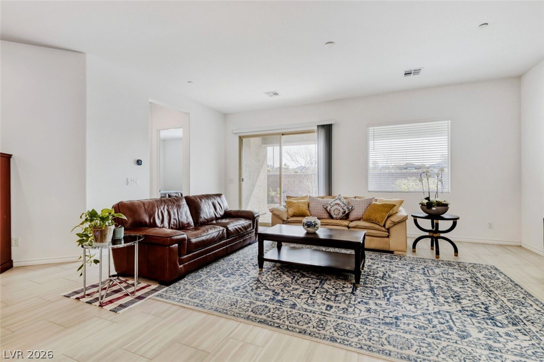 640 Longfeather Street