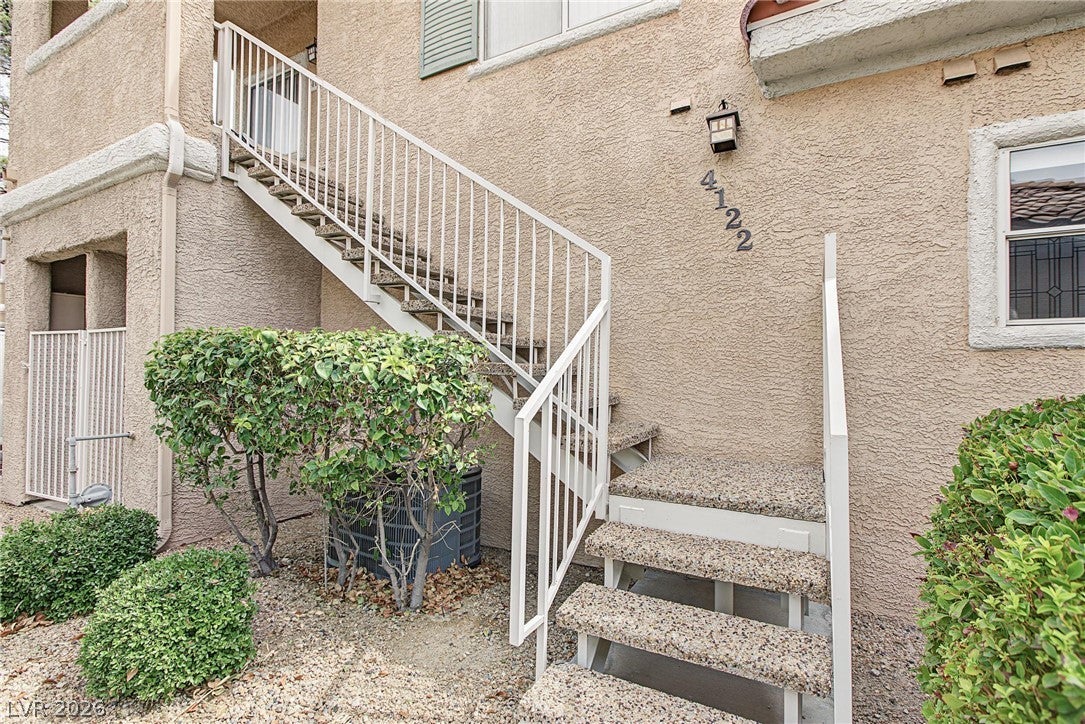 251 S Green Valley Parkway 4122