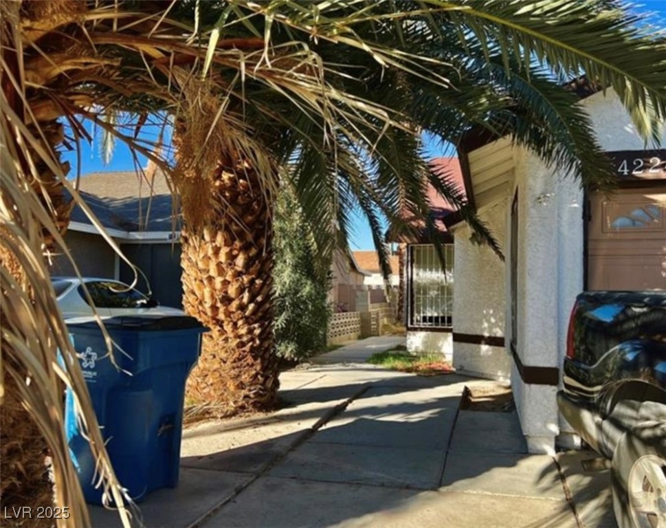 Properties 1 4224 Estaban Court