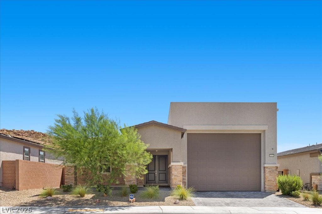 10006 Joshua Foothills Street