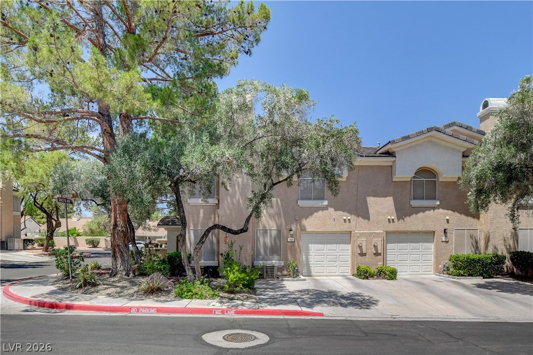 513 Amber Horizon Street