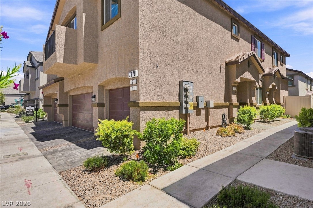 7870 Aurora Sky Street 1