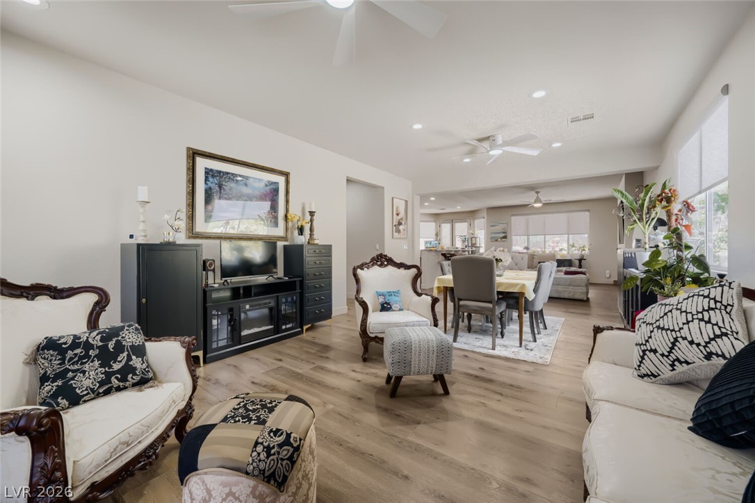 3525 Auburn Shadow Street