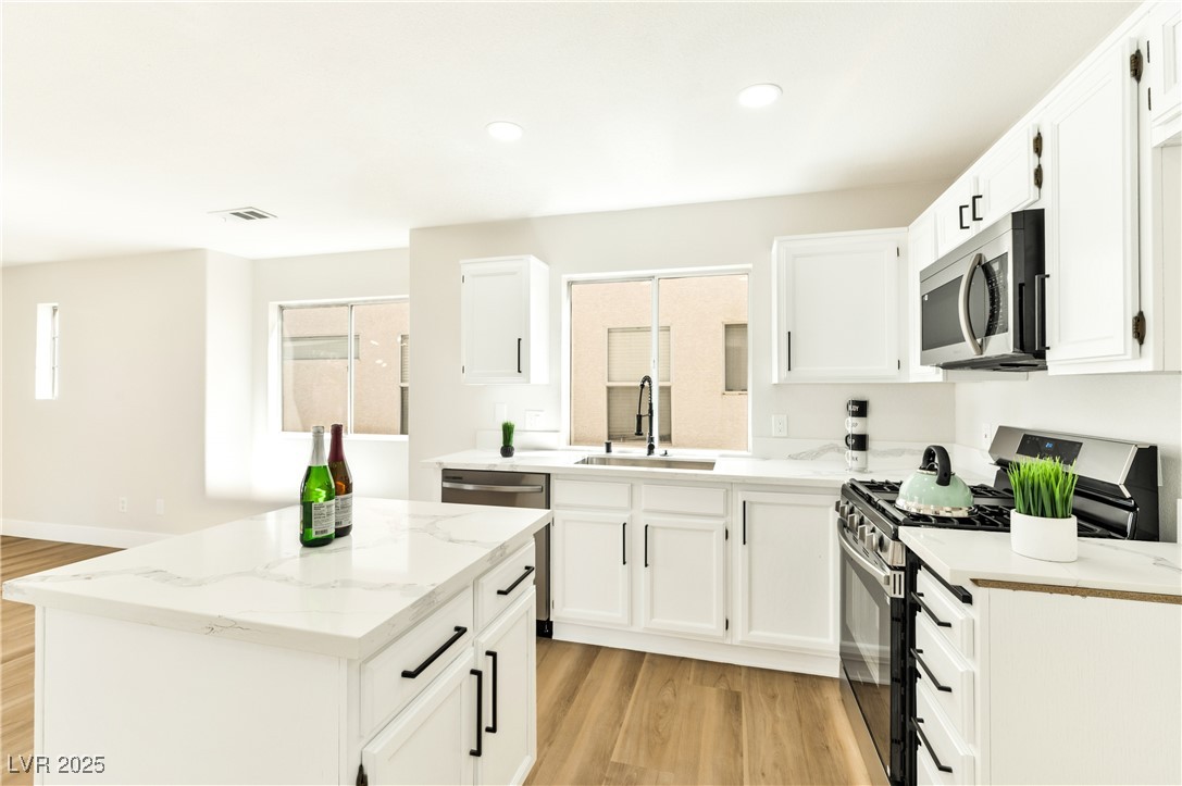 1724 Navajo Lake Way, Las Vegas, Nevada image 9