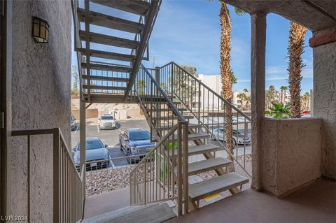 Condominium in Laughlin NV 2068 Mesquite Lane 5.jpg