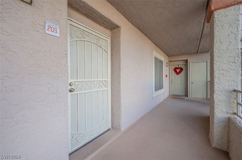 Condominium in Laughlin NV 2068 Mesquite Lane 7.jpg