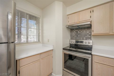 Condominium in Laughlin NV 2068 Mesquite Lane 13.jpg