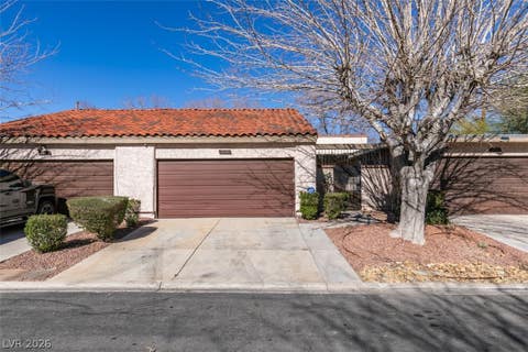 Townhouse For Sale - 2486 Sabado Street<br/> Las Vegas, NV 89121