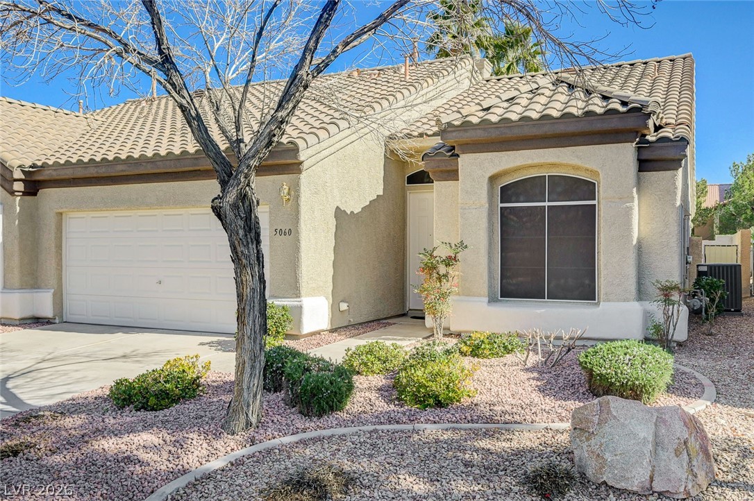 5060 Shadow River Street