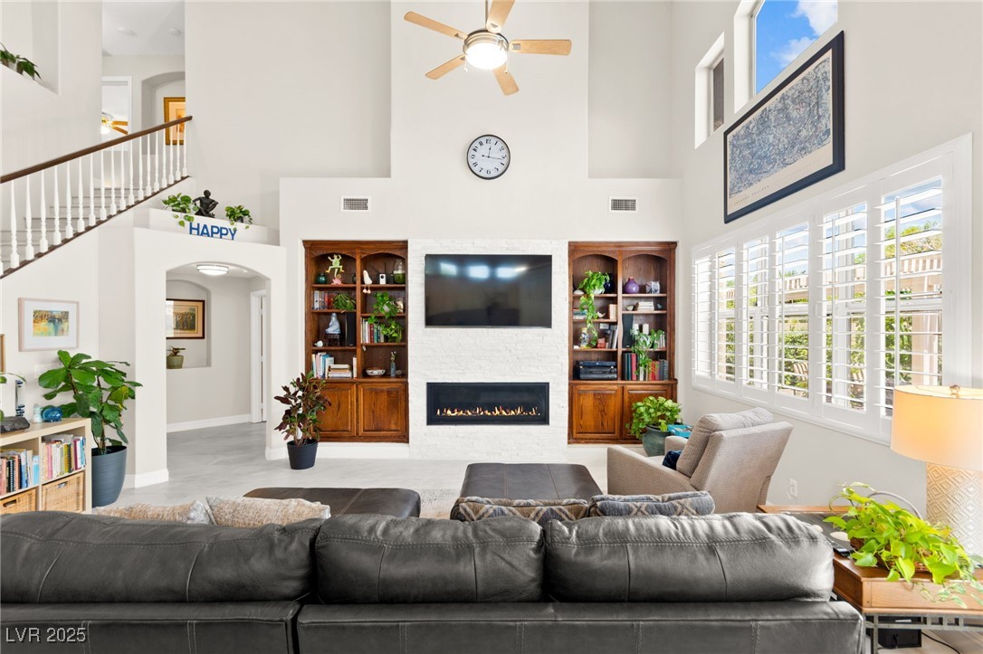 Properties 1 2892 Jamie Rose Street