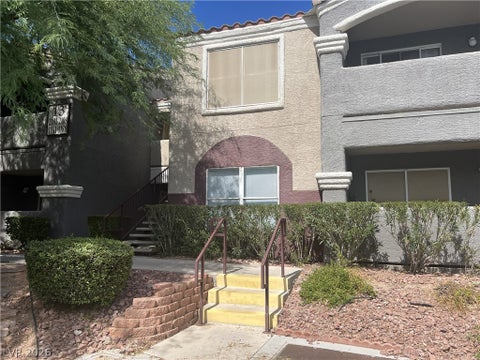 Condo For Rent - 5055 Hacienda Avenue #1187<br/> Las Vegas, NV 89118