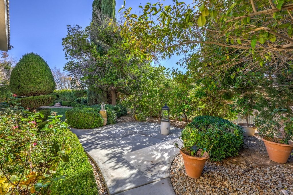 Properties 1 10551 Mandarino Avenue