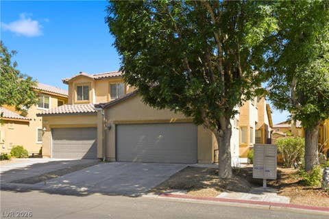 Townhouse For Sale - 3740 Juanita May Avenue<br/> North Las Vegas, NV 89032