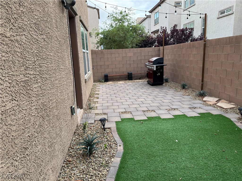 355 Gracious Way, Henderson, Nevada image 4
