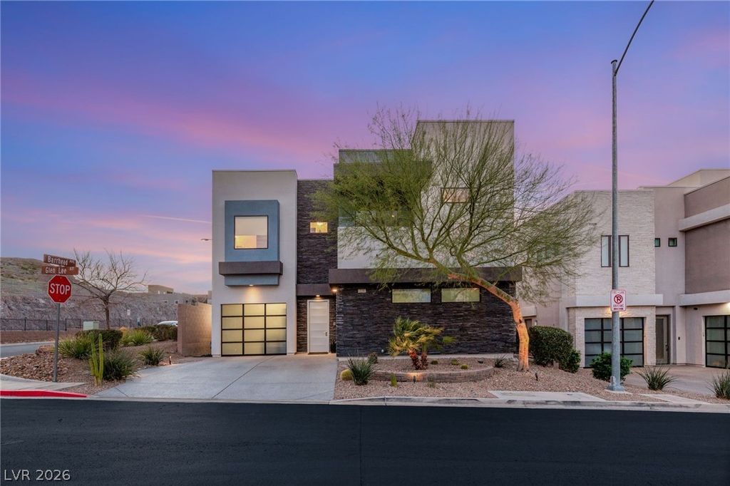 Photo of 229 Glen Lee Street, Henderson, NV 89012 (MLS # 2761791)