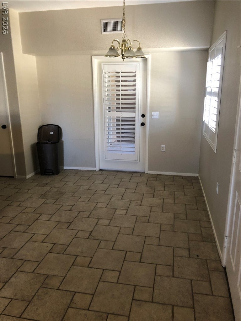 10245 S Maryland Parkway 1221