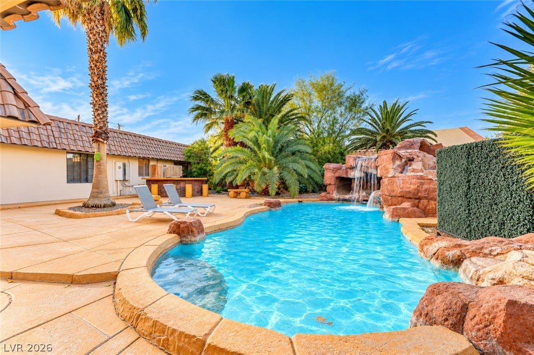 2926 E Eldorado Lane