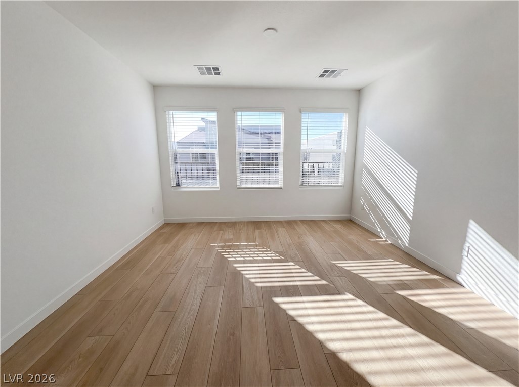 4242 Vivenda Street 1