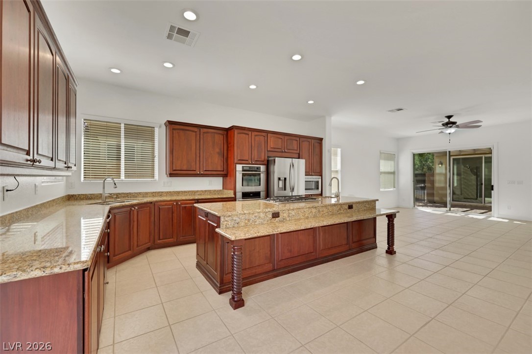 1022 Via Sacra Street