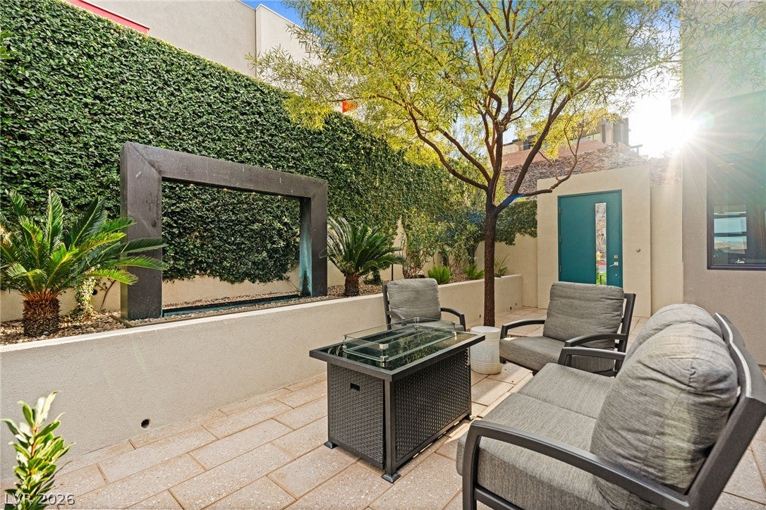 662 Falcon Summit Court
