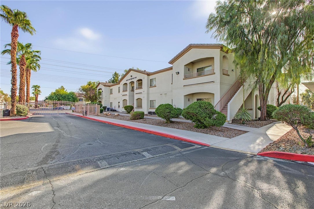 5655 E Sahara Avenue 1069
