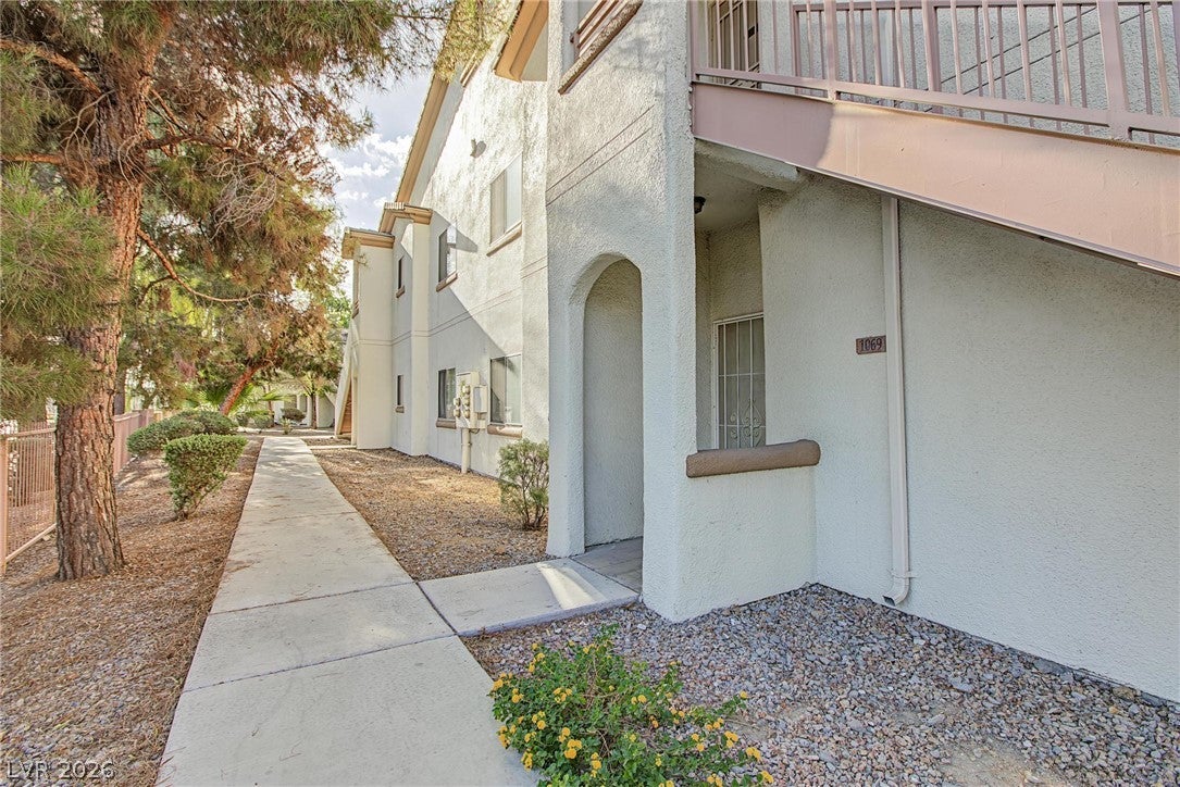 5655 E Sahara Avenue 1069
