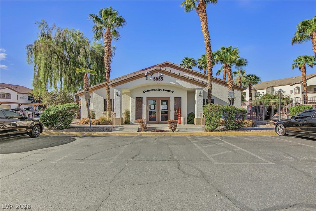 5655 E Sahara Avenue 1069