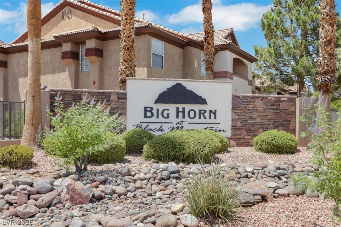 231 W Horizon Ridge Parkway 316