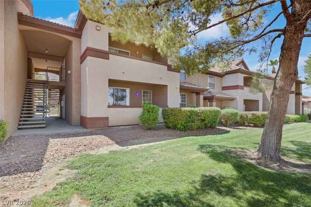 231 W Horizon Ridge Parkway 316