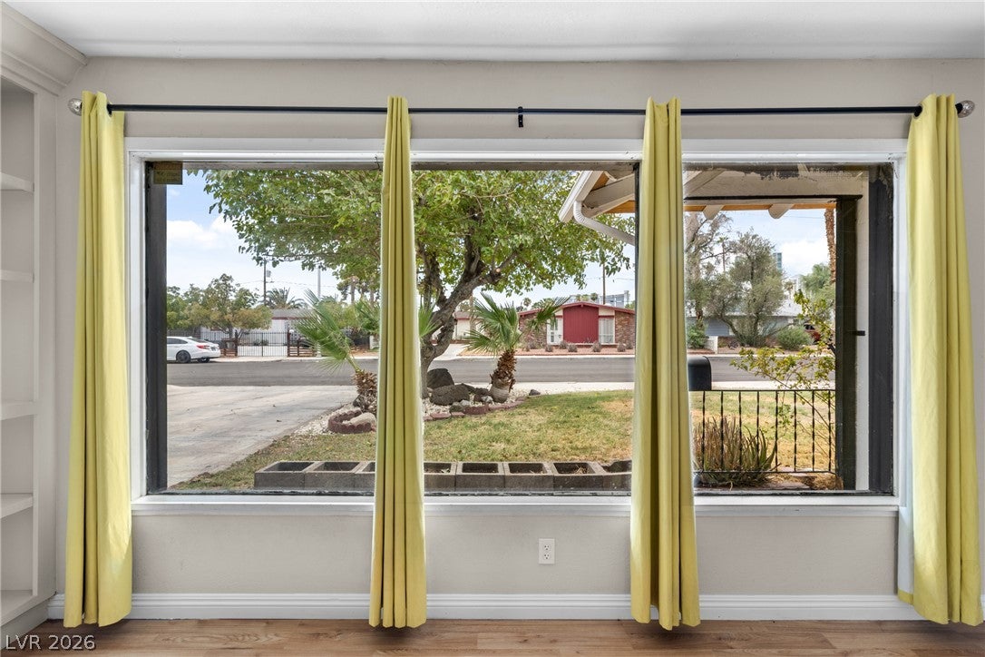 561 Bonita Avenue