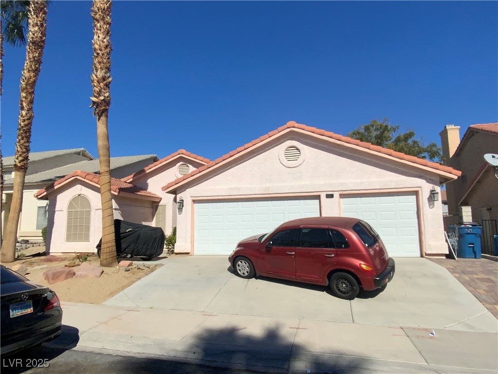 6576 Goldencreek Way