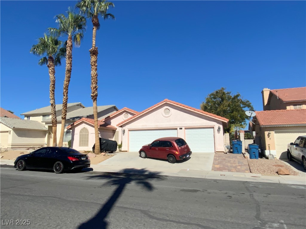 6576 Goldencreek Way