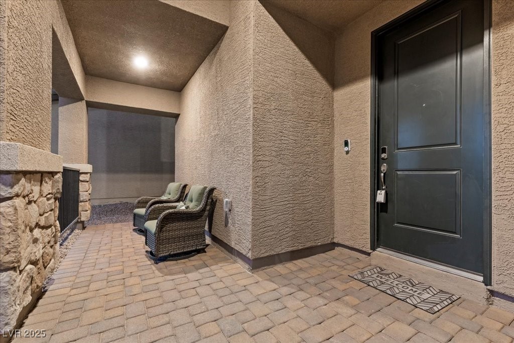 North Las Vegas, Nevada 89084, United States, 6 Bedrooms Bedrooms, ,4 BathroomsBathrooms,Residential,Active,182633