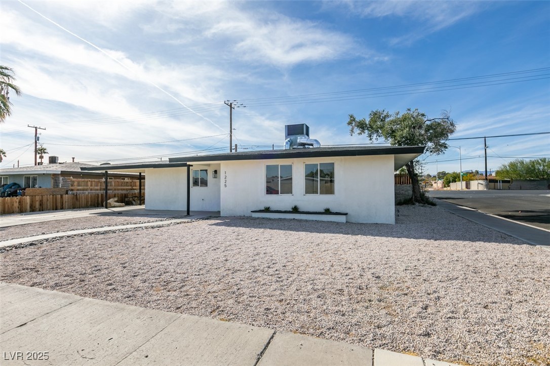 1225 Arrowhead Avenue
