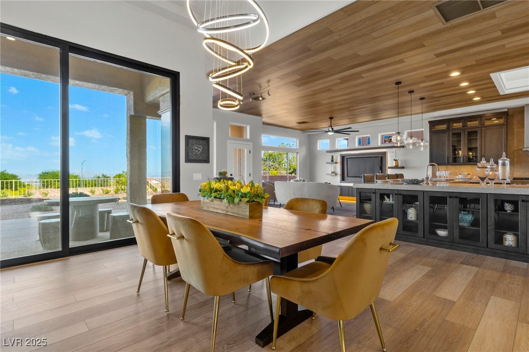 2548 Faiss Drive, Las Vegas, Nevada image 10