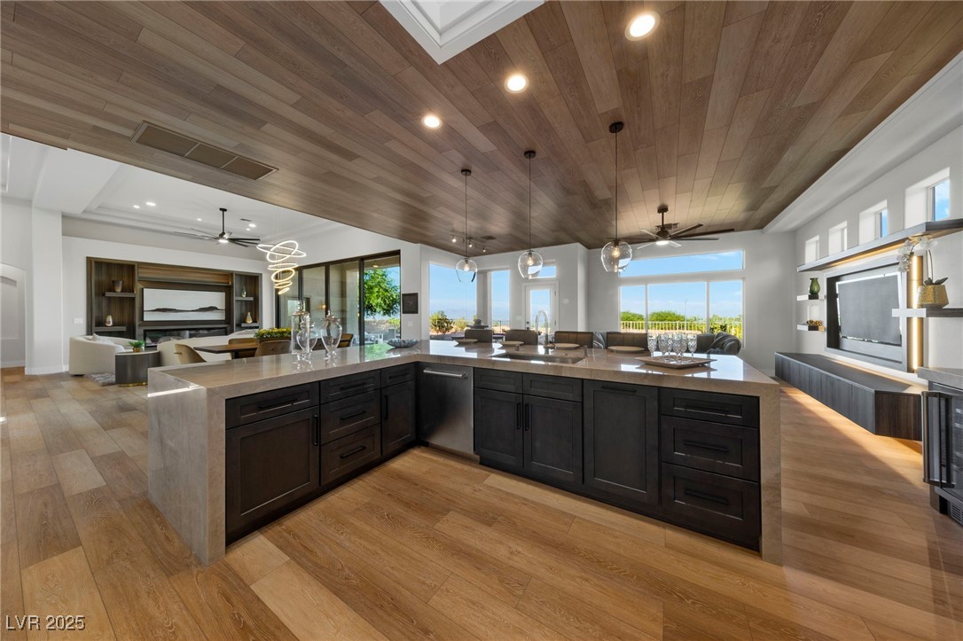 2548 Faiss Drive, Las Vegas, Nevada image 1