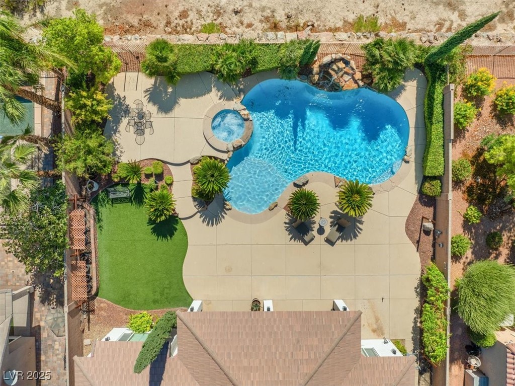 8560 Grand Palms Circle