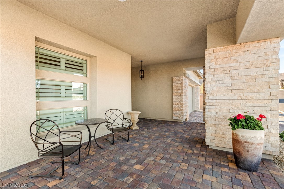 12596 Heritage Heights Drive