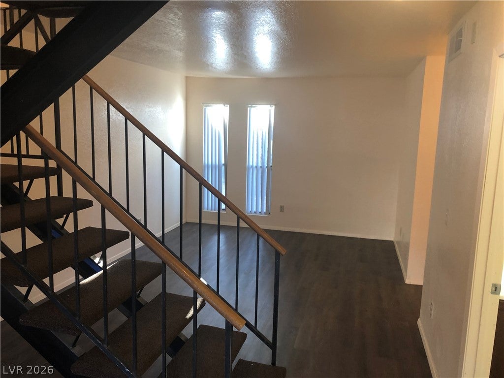 585 Sellers Place