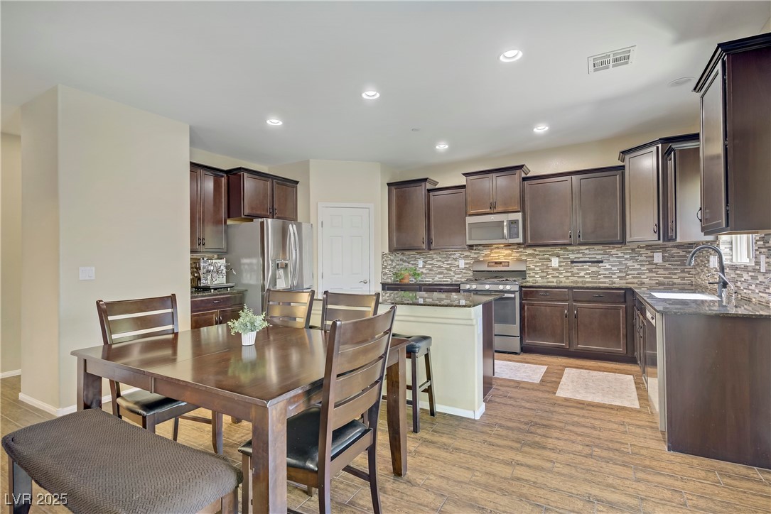 776 Flowing Meadow Drive, Henderson, Nevada image 6